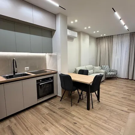 Marsi's House Апартаменты Голем